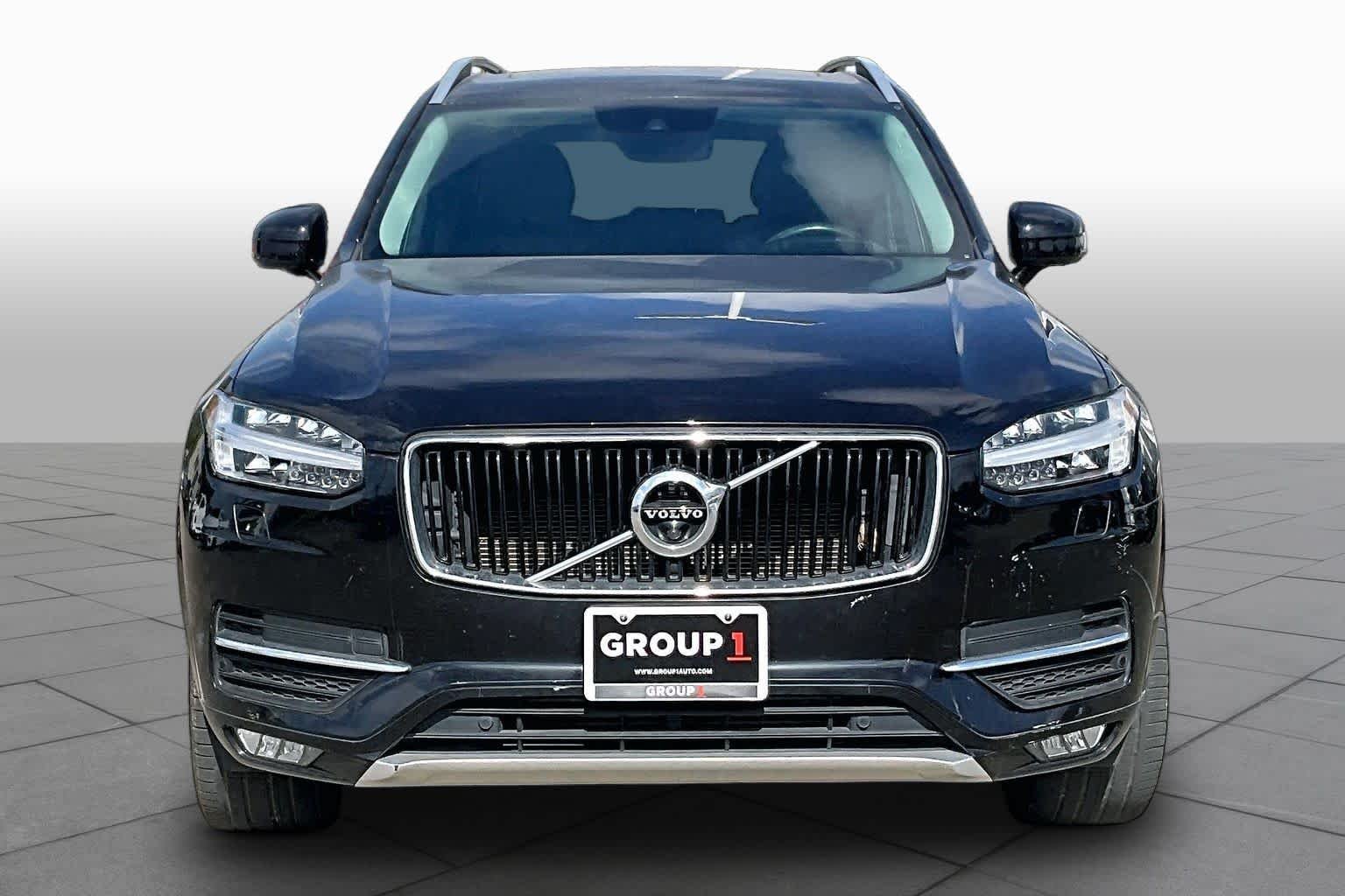Pre-Owned 2019 Volvo XC90 Momentum