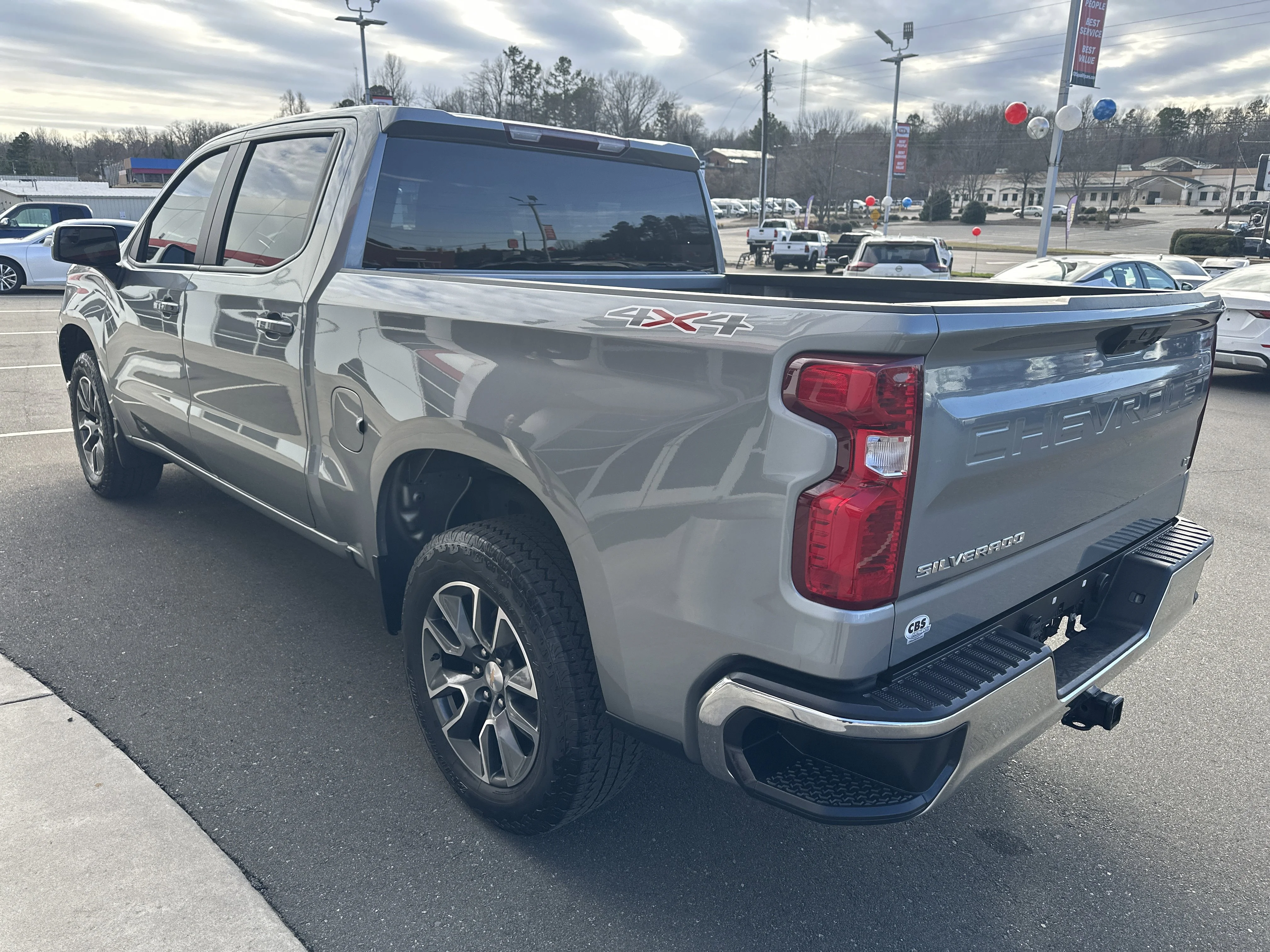 Used 2023 Sterling Gray Metallic Chevrolet LT image 6