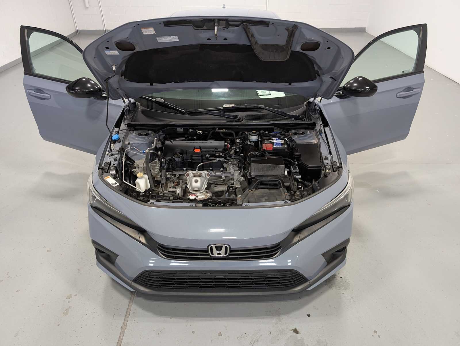 Used 2022 Sonic Gray Pearl Honda Sport image 13