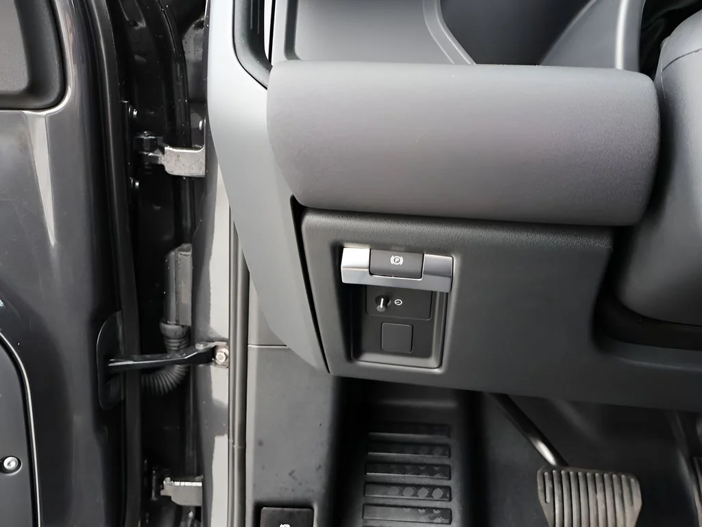 2022 Land Rover Defender X-Dynamic S - Photo 34