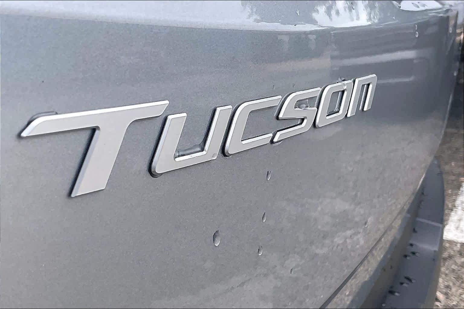 Used 2026 Shimmering Silver Hyundai SEL image 10