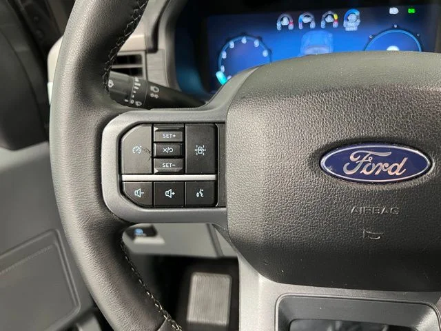 Used 2025 Gray Ford XLT image 26
