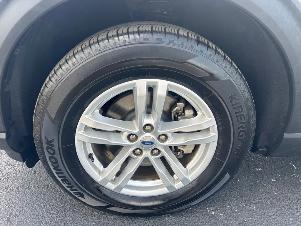 2021 Ford Explorer XLT - Photo 9
