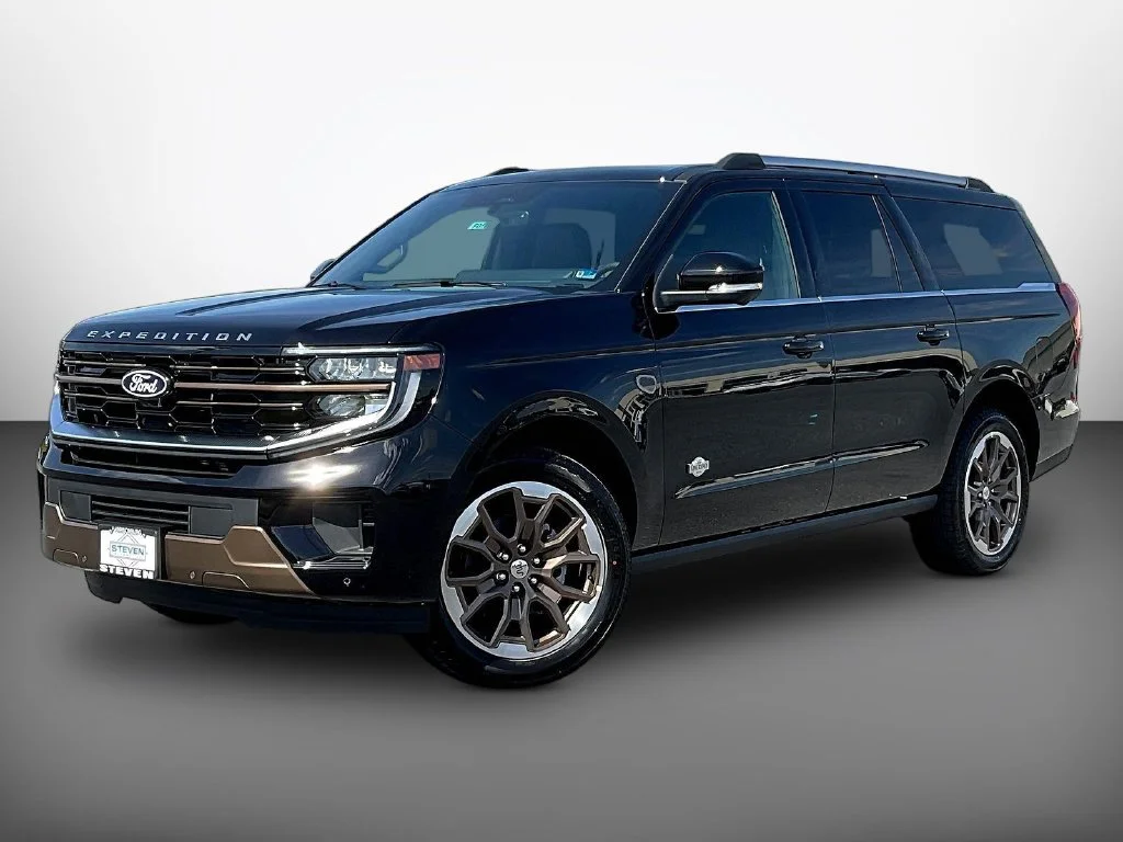 New 2027 Agate Black Metallic Ford MAX King Ranch® image 2