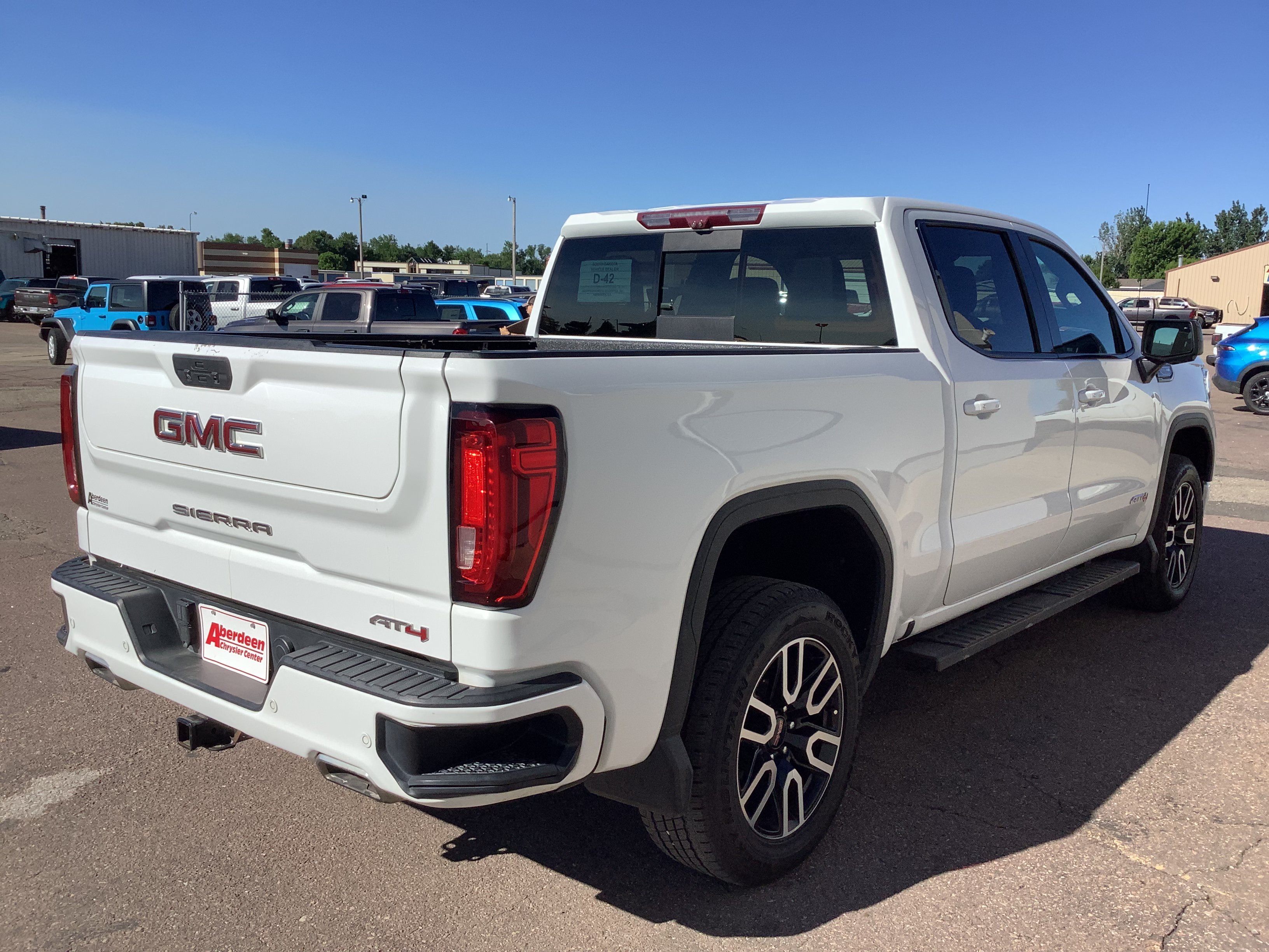 Used 2021 White GMC AT4 image 5