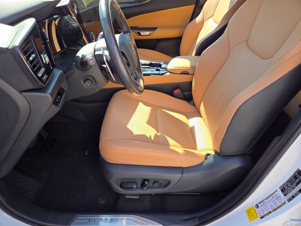 Certified Used 2026 WHITE NOVA GLASS FLAKE Lexus 350h Premium image 8