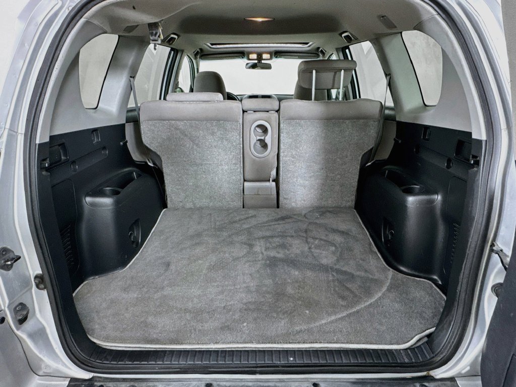 Used 2011 Classic Silver Metallic Toyota Base image 29