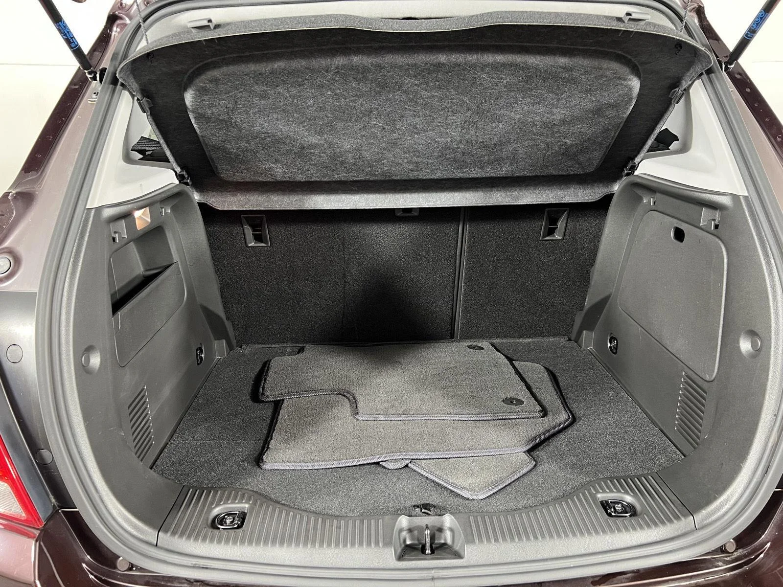 Used 2020 BLACK CHERRY METALLIC Chevrolet LT image 43