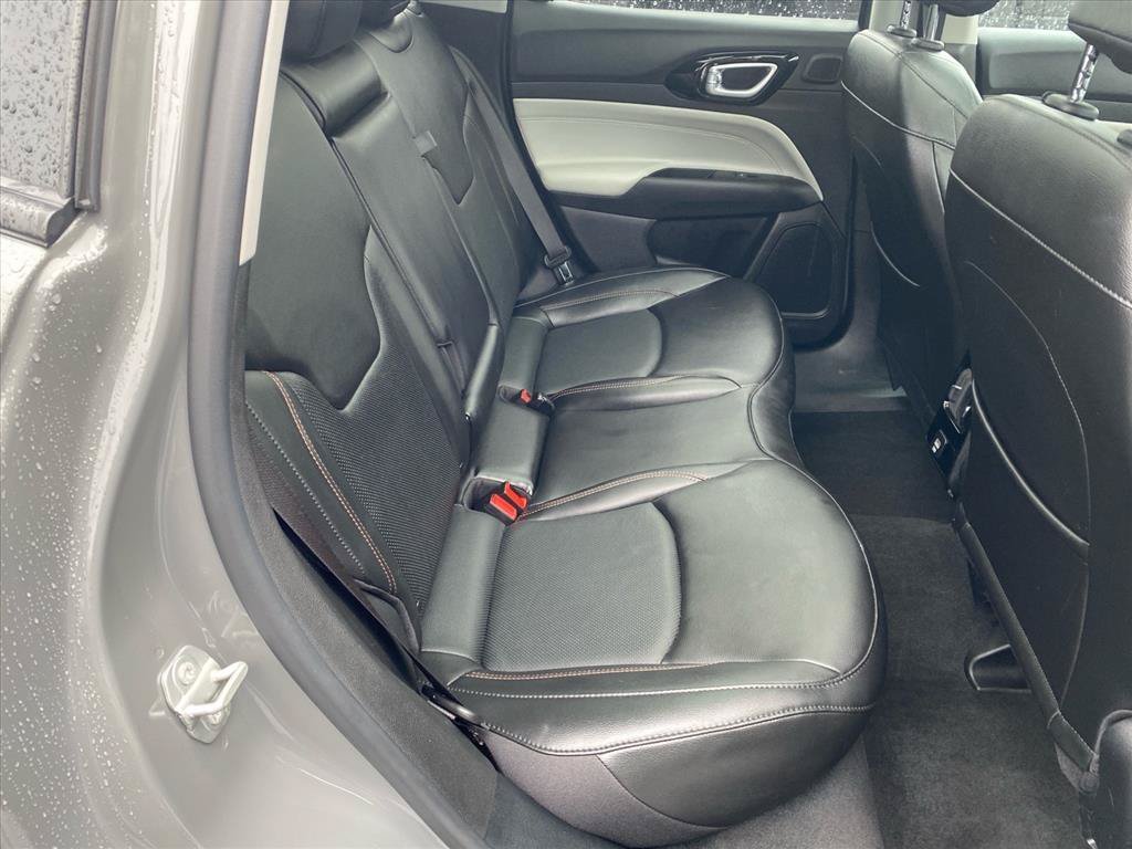 Used 2022 Sting-Gray Clearcoat Jeep Limited image 27