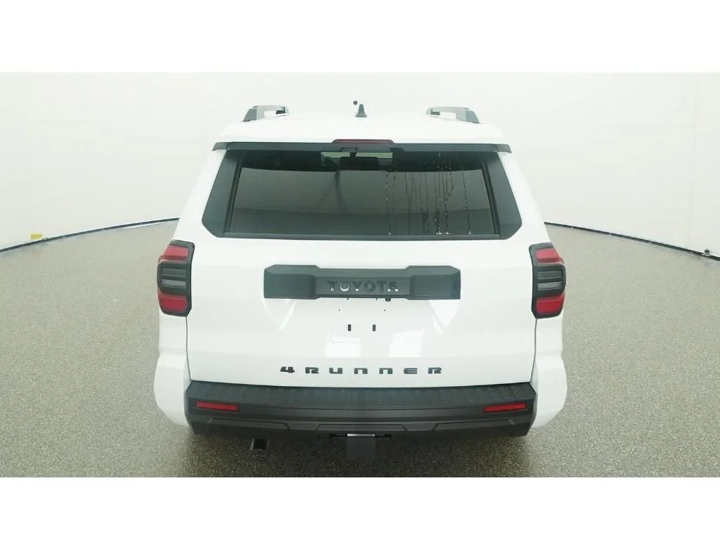 New 2026 Ice Cap Toyota SR5 image 29
