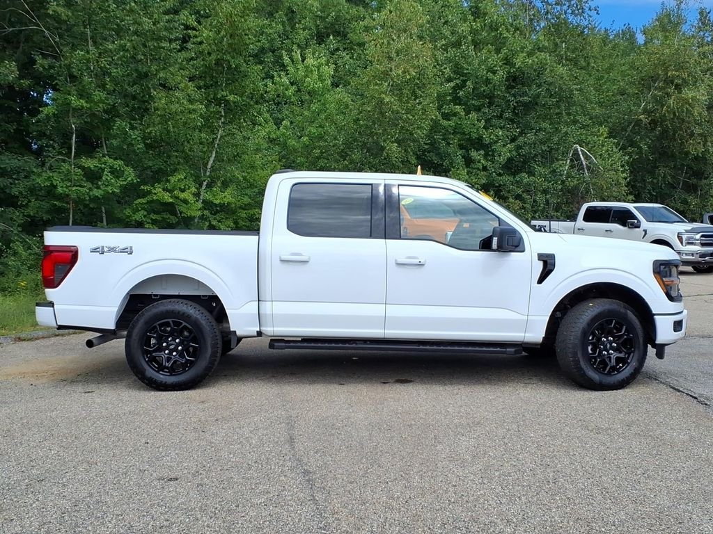 Certified Used 2024 Oxford White Ford XLT image 3
