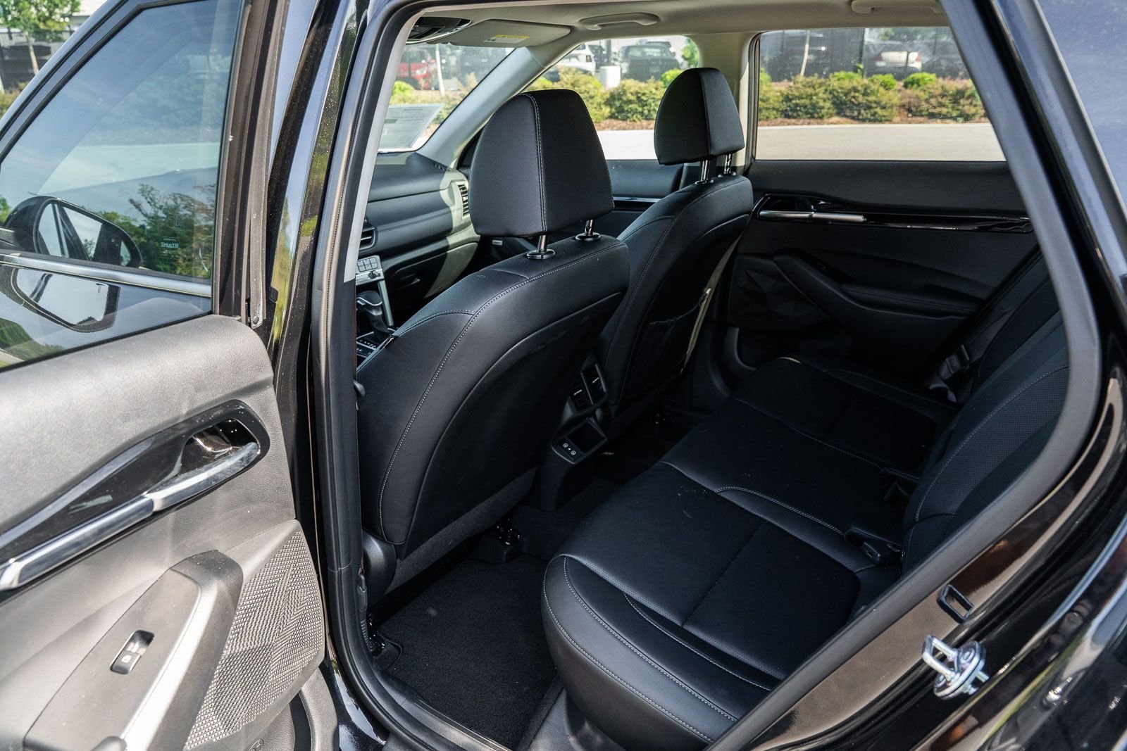 Used 2026 Black Kia SX image 16