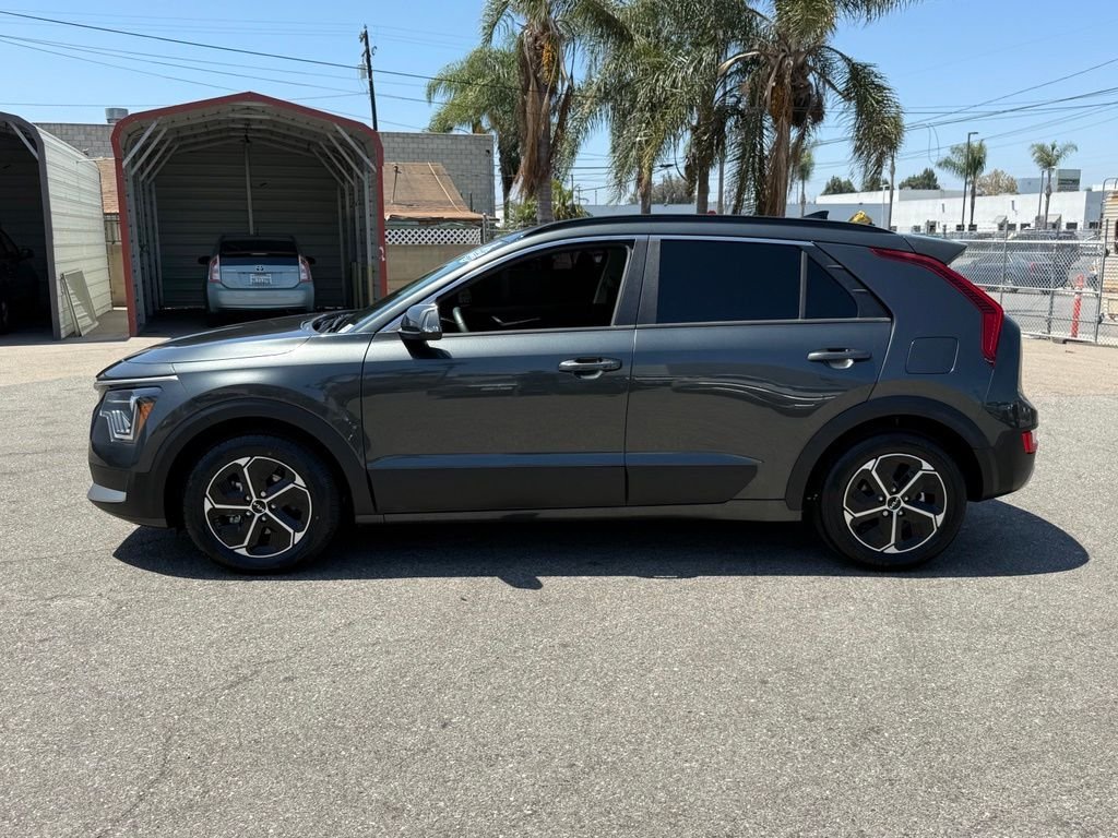 Used 2025 Gray Kia EX image 7