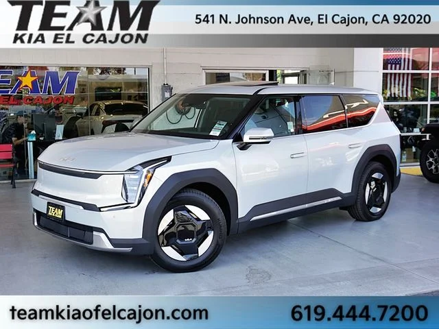 2026 Kia EV9 Light Long Range