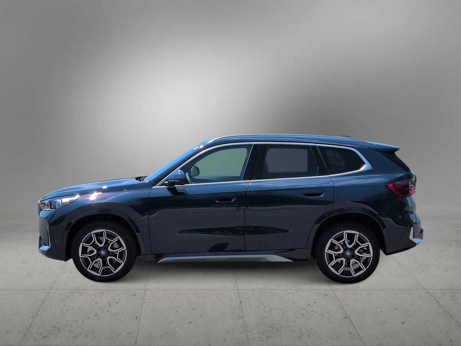 New 2026 Night Dusk Blue Metallic BMW xDrive28i image 5