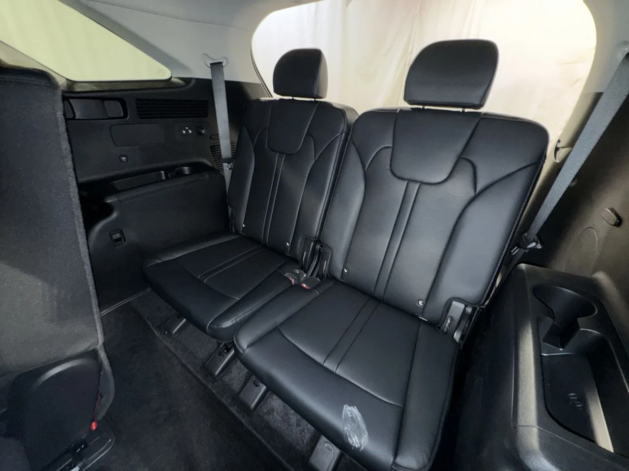 New 2026 Snow White Pearl Kia EX image 28