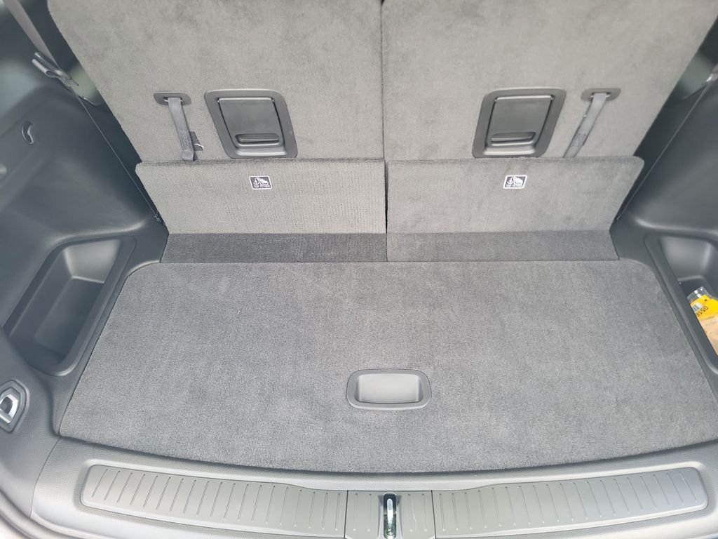New 2026 Bright White Clear-Coat Exterior Paint Jeep Altitude image 5