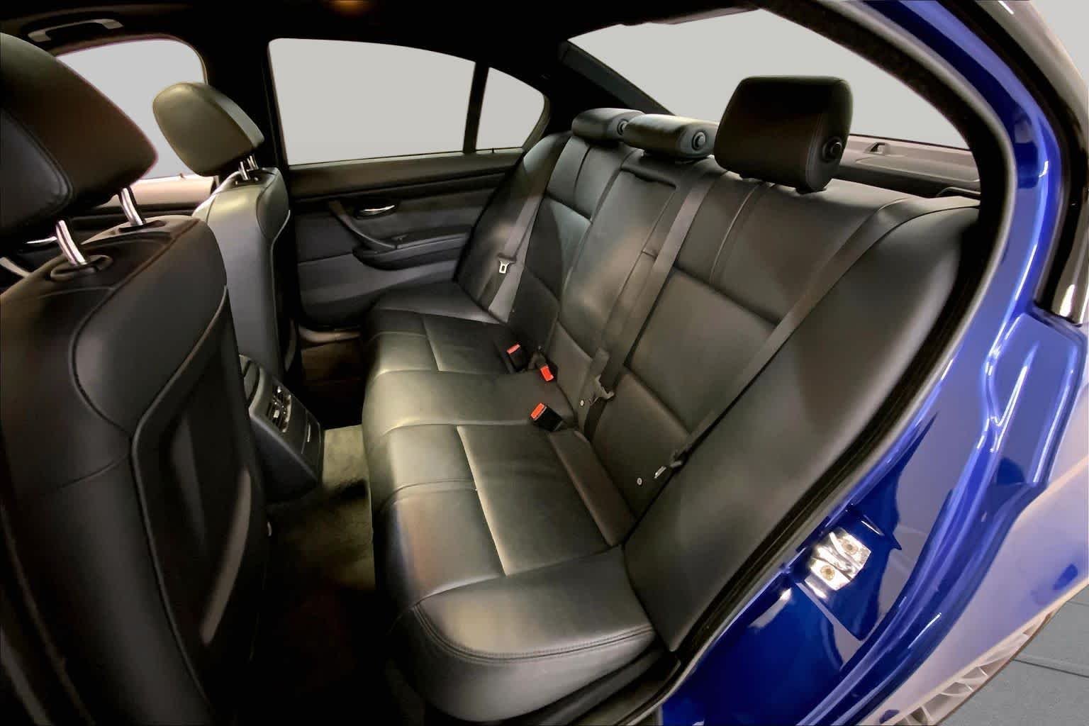 Used 2009 Interlagos Blue Metallic BMW  image 20