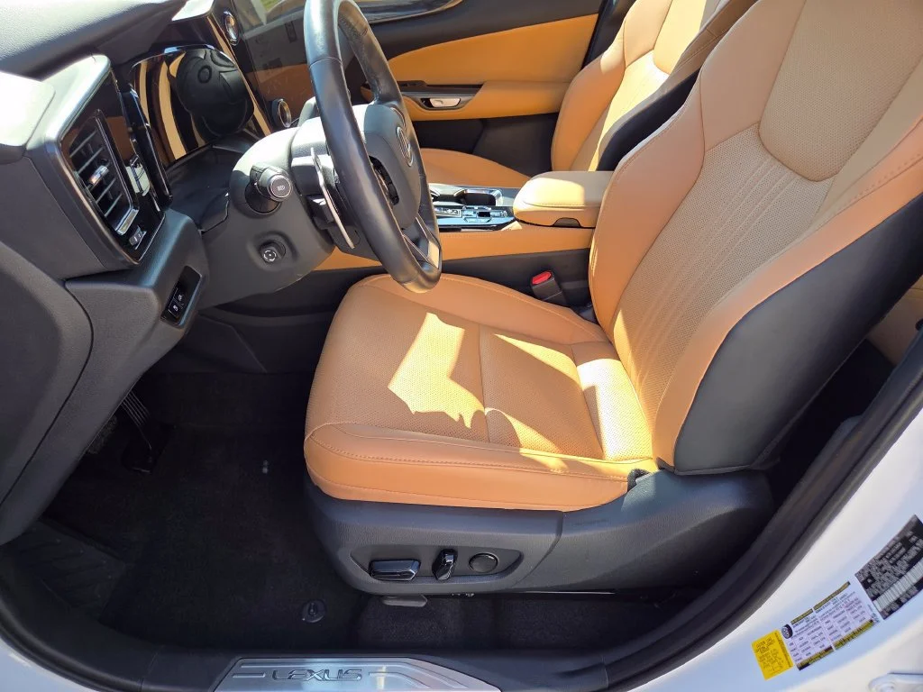 Certified Used 2026 Ultra White Lexus 350h Premium image 8