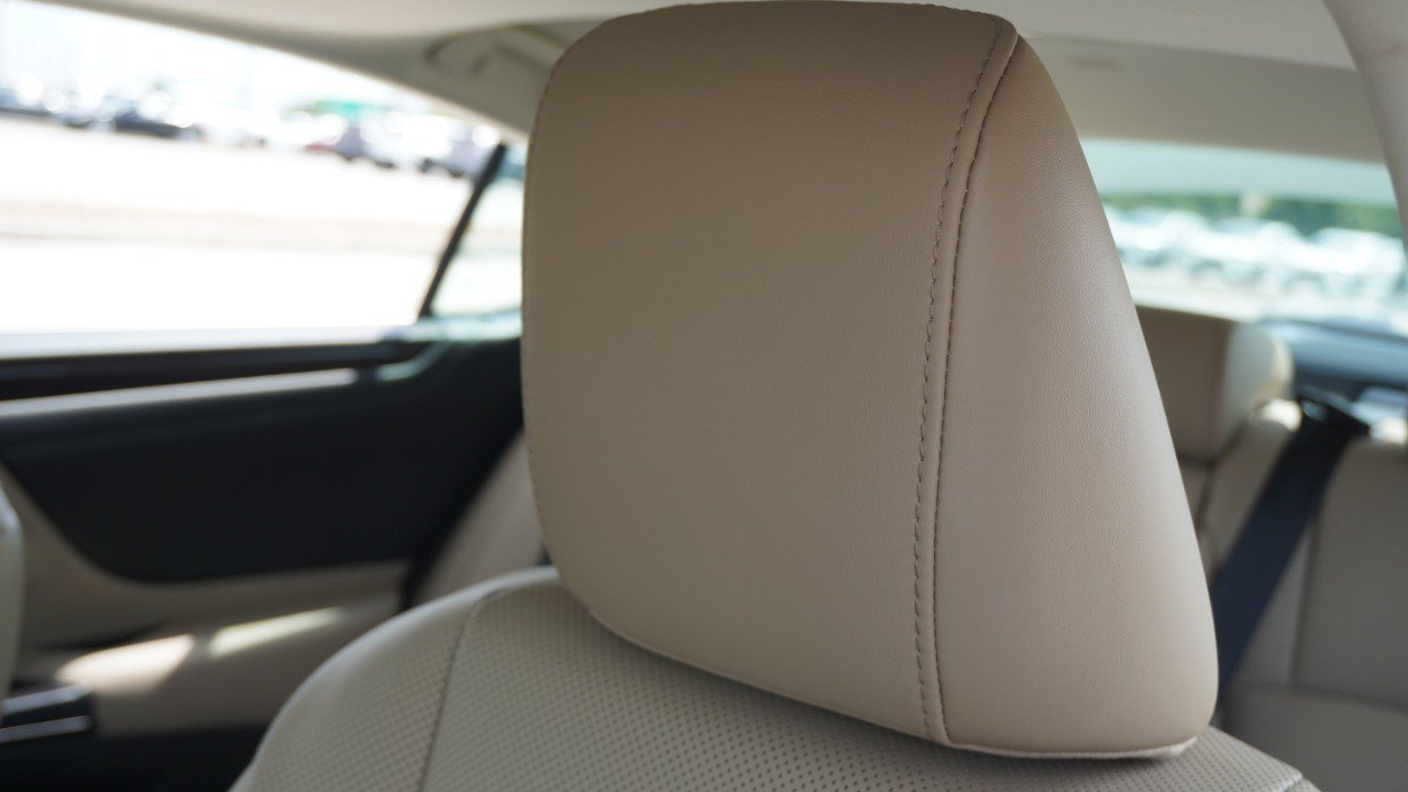 Certified Used 2020 MOONBEAM BEIGE MET Lexus ES 350 image 25