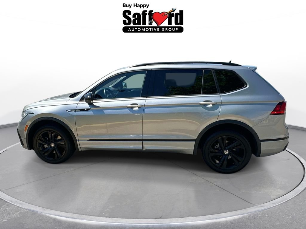 Used 2024 Silver Volkswagen 2.0T SE R-Line Black image 5