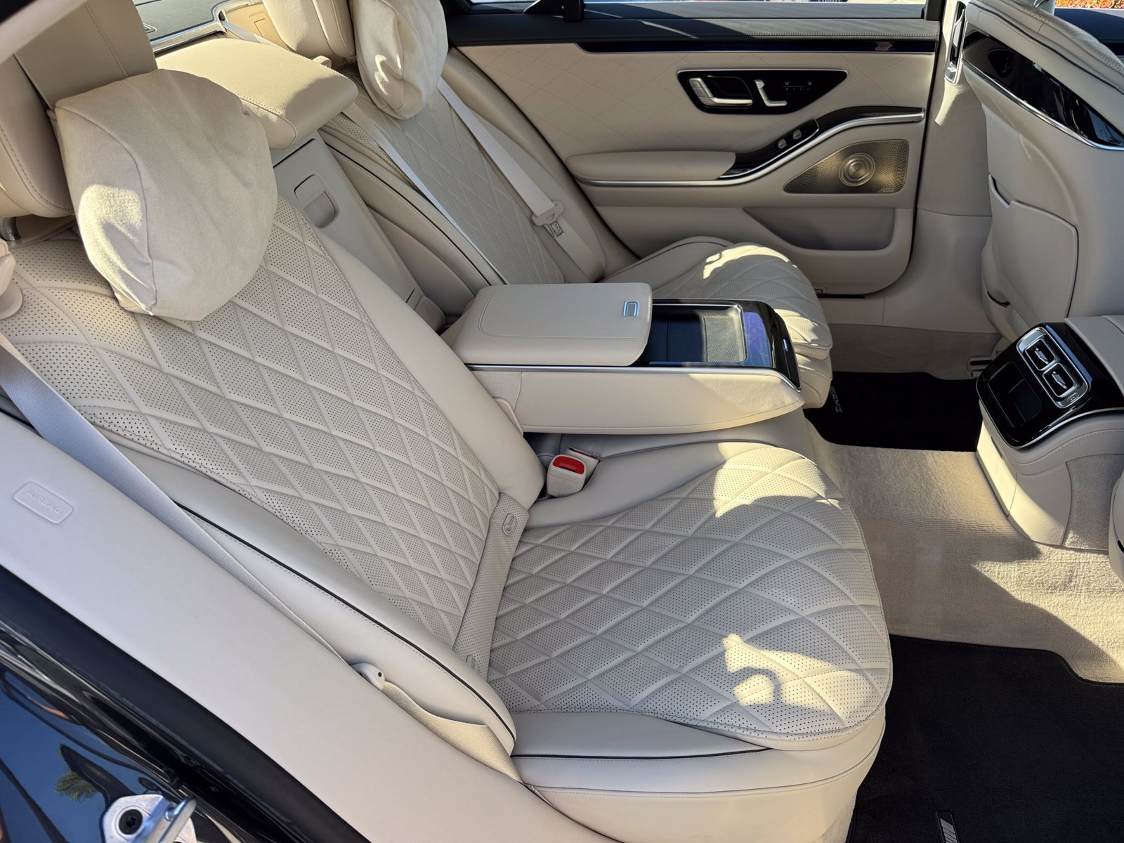 Used 2021 Gray Mercedes-Benz S 580 image 9