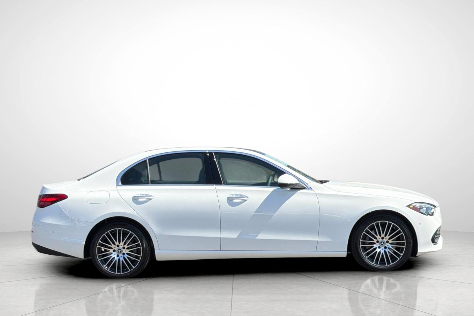 2026 Mercedes-Benz C-Class Sedan C 300 - Photo 30