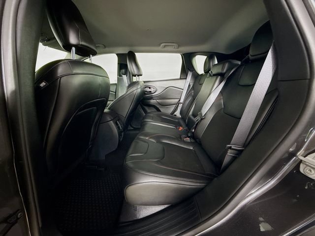 Used 2022 Gray Jeep Trailhawk image 25