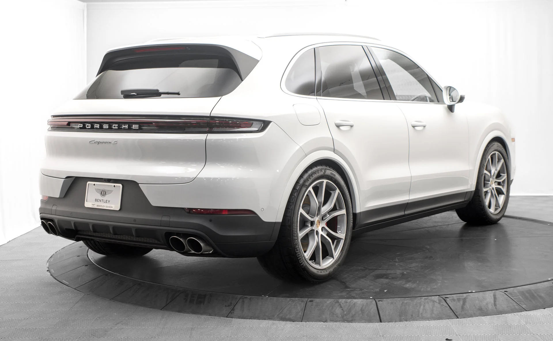 Used 2025 White Porsche S image 3