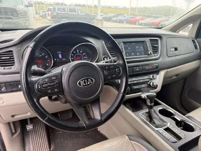 Used 2021 White Kia EX image 10