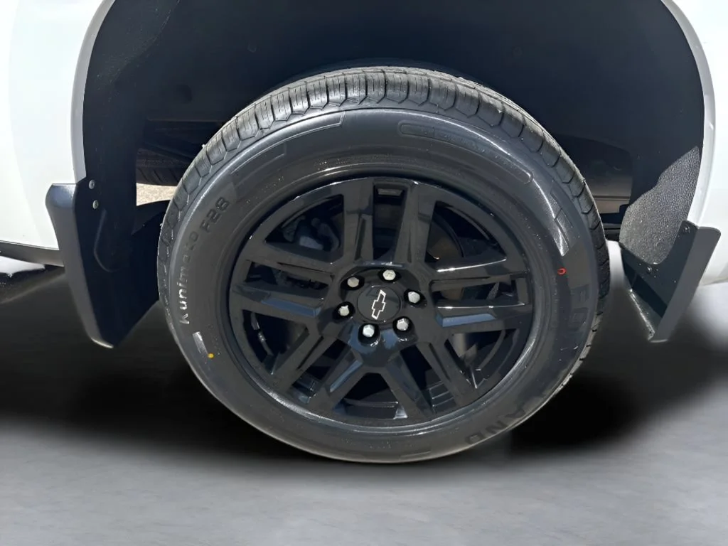 Used 2024 Summit White Chevrolet Custom image 36
