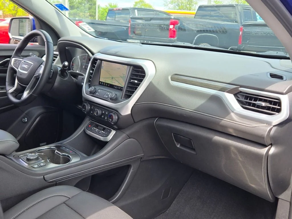 Used 2023 Blue GMC SLT image 7