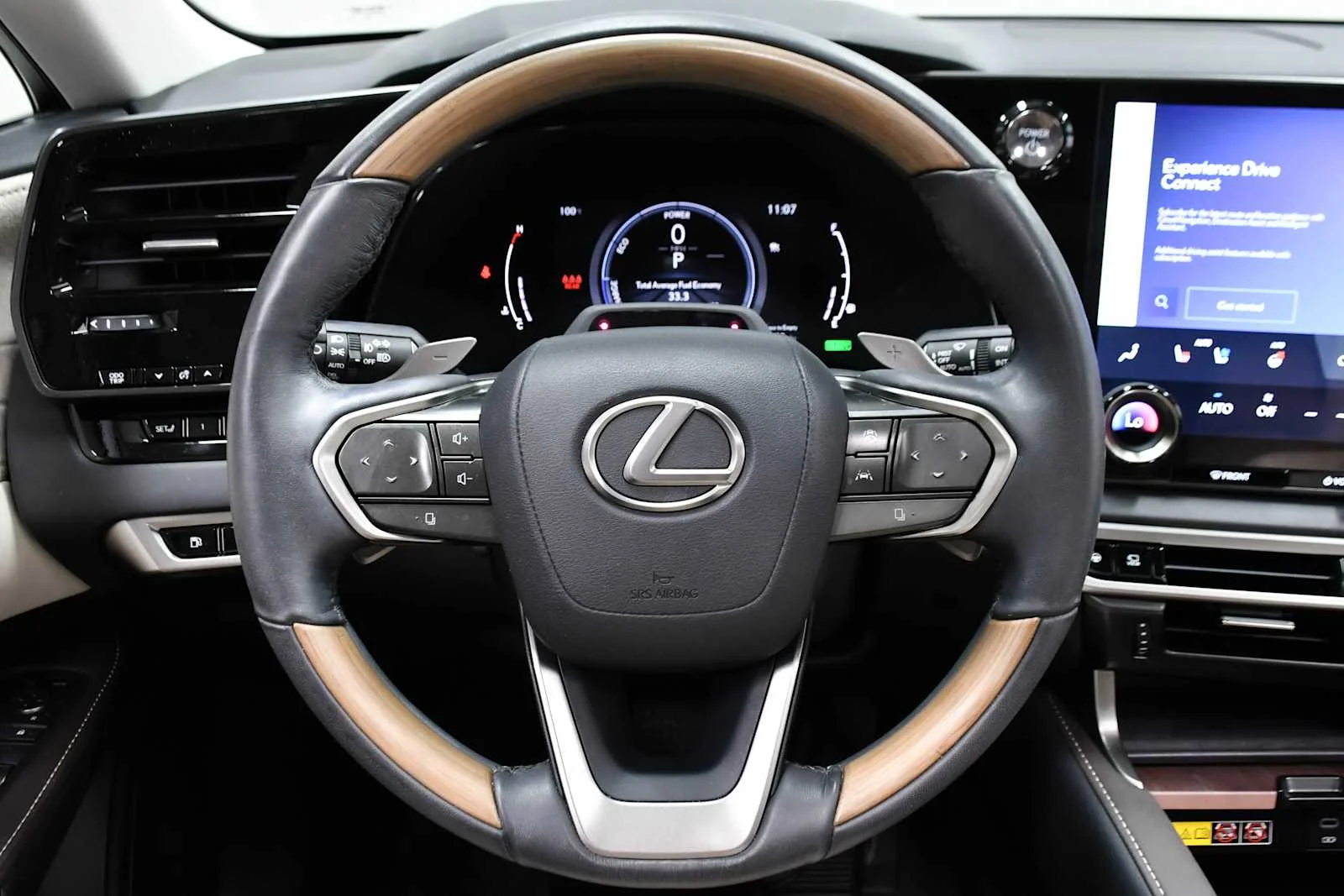 Used 2023 Eminent White Pearl Lexus Luxury image 18