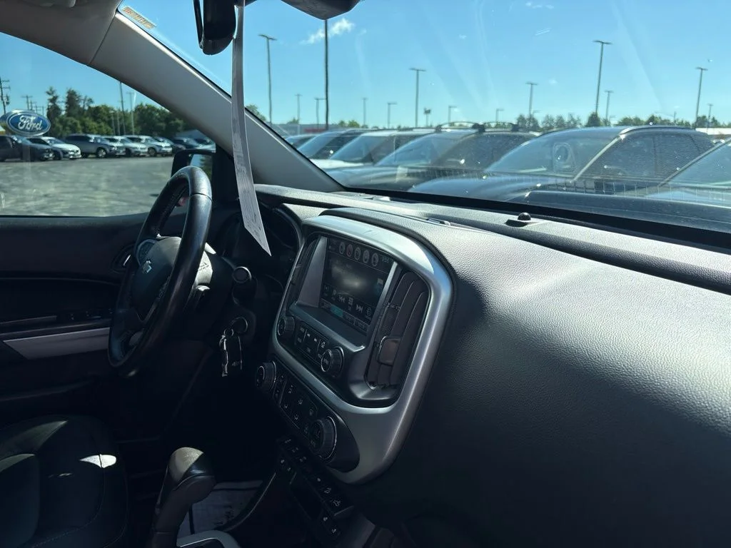 Used 2018 Black Chevrolet ZR2 image 34
