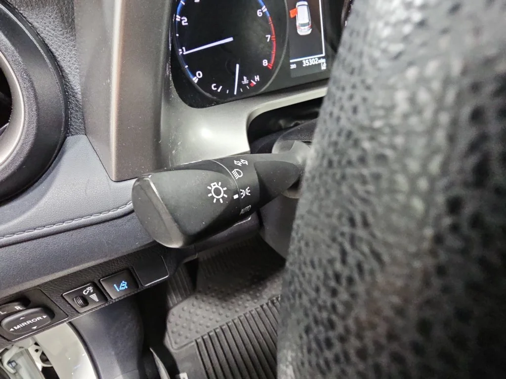Used 2017 White Toyota LE image 28