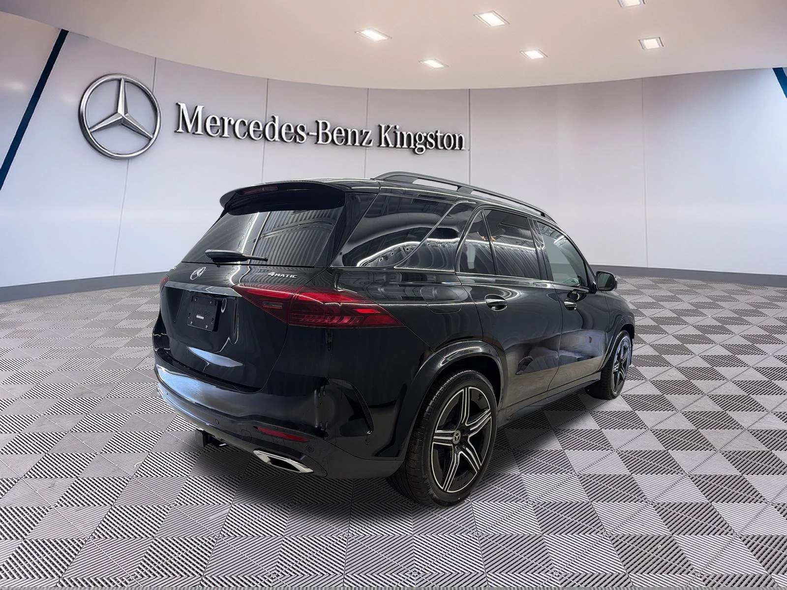 Used 2026 Black Mercedes-Benz GLE 450 image 4