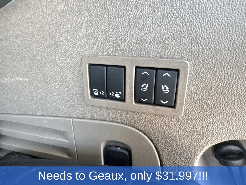 Used 2020 Black Chevrolet Premier image 25