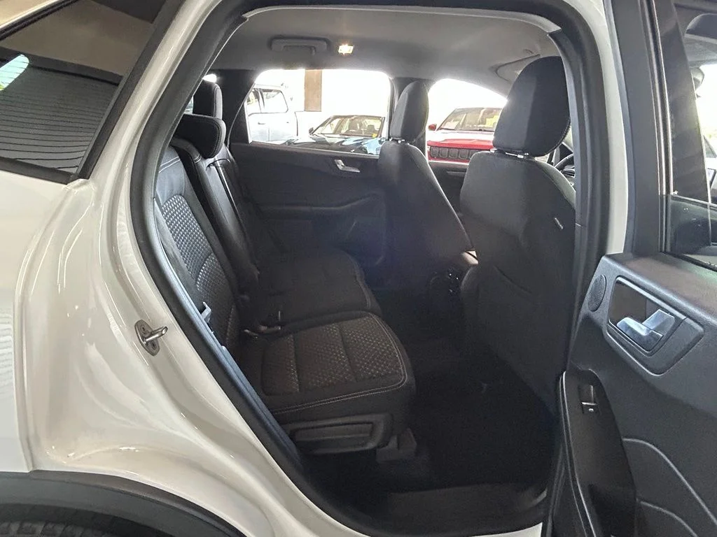 Used 2023 Oxford White Ford Active image 36