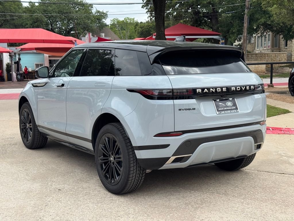 New 2026 Arroios Grey Land Rover  image 6