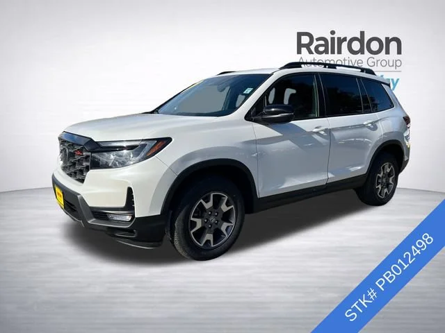 Used 2023 Platinum White Pearl Honda TrailSport image 3