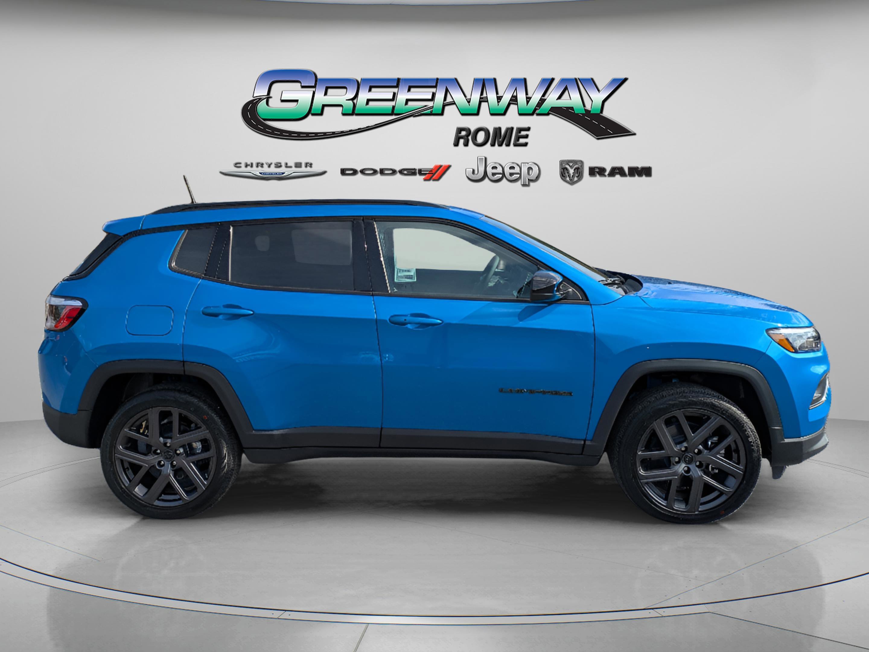 New 2026 Hydro Blue Pearlcoat Jeep Latitude Altitude image 8