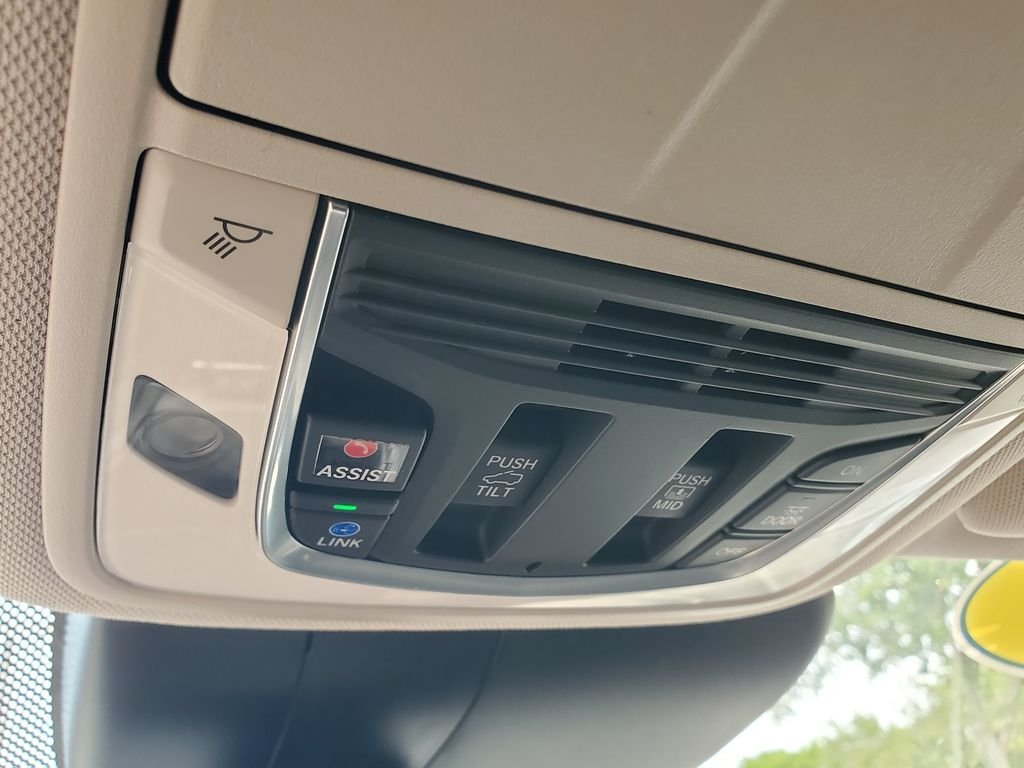 Used 2023 Black Acura Technology Package image 33