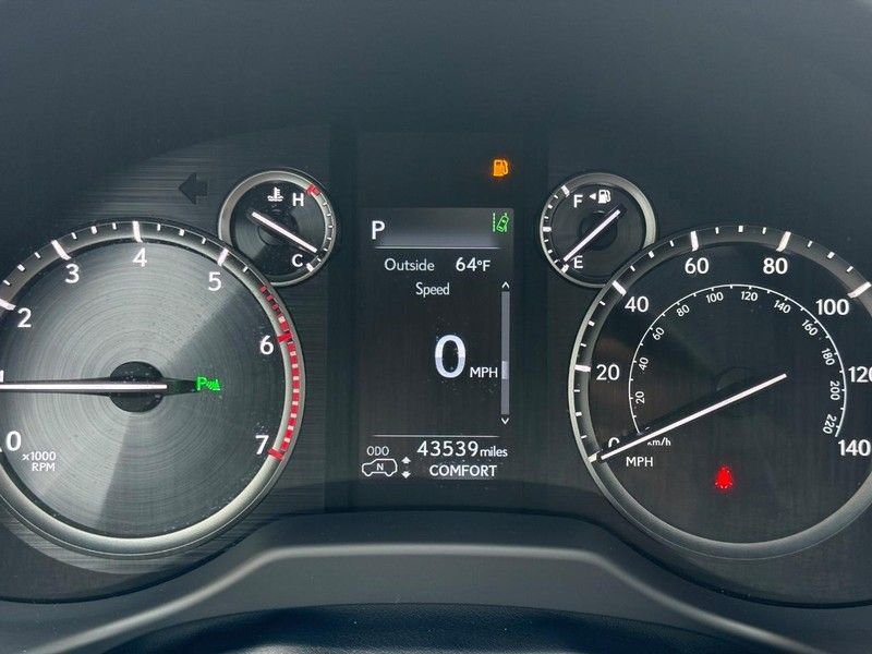 Used 2022 Gray Pearl Lexus 460 Luxury image 22