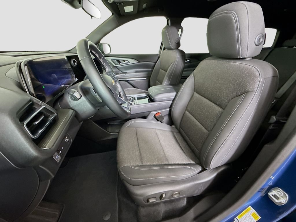 Used 2024 Lakeshore Blue Metallic Chevrolet LT image 20