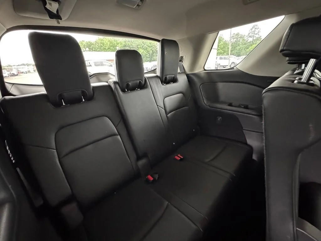 Used 2022 Gray Nissan SL image 26