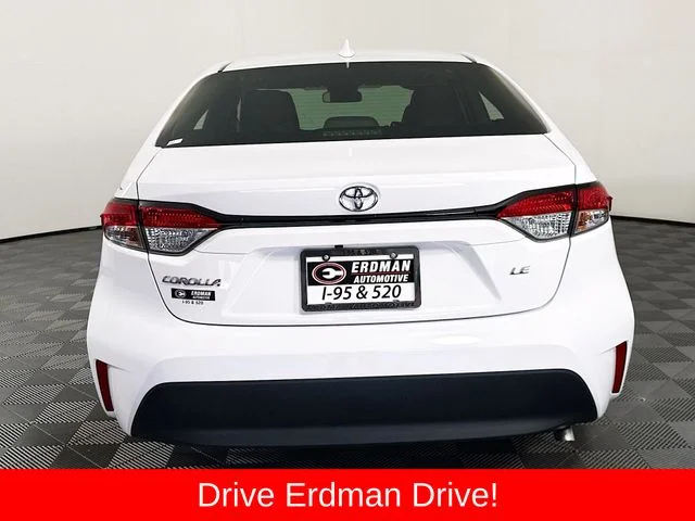 Used 2025 White Toyota LE image 21