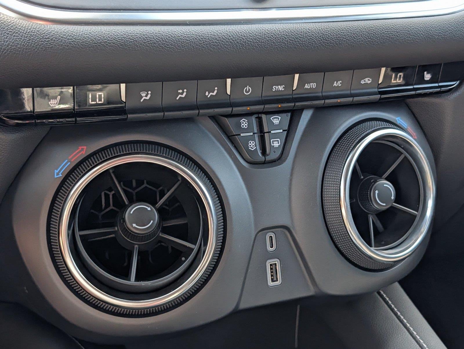 2025 Chevrolet Blazer 2LT - Photo 18