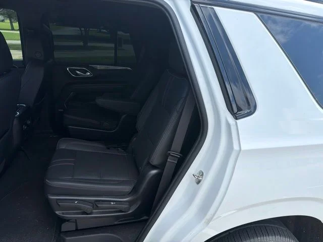 Used 2022 White Chevrolet RST image 6