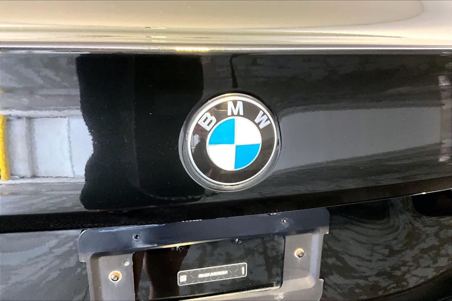 Used 2024 Black Sapphire Metallic BMW 540i xDrive image 33