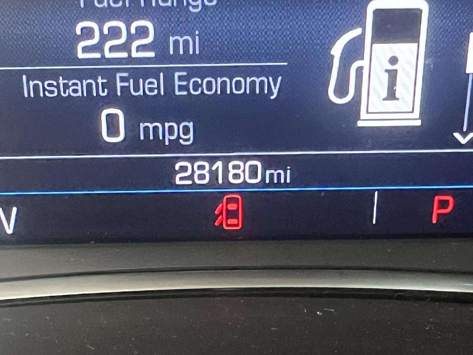 Used 2024 Summit White GMC SLE image 18